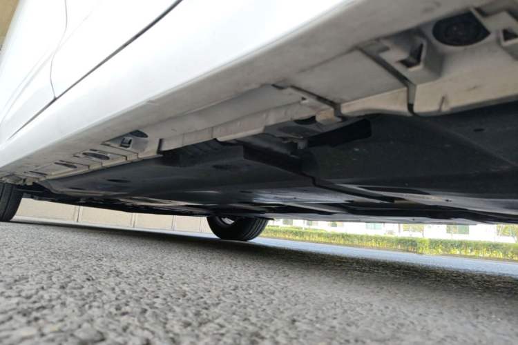 Used Toyota Corolla 2024 1.8L Smart Electric Hybrid Dual-Engine Elite Edition Left Side Sill