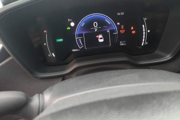 Used Toyota Corolla 2024 1.8L Smart Electric Hybrid Dual-Engine Elite Edition Odometer Close Up