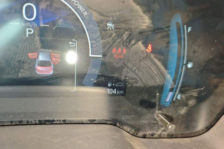 Used Toyota Corolla 2024 1.8L Smart Electric Hybrid Dual-Engine Pioneer Edition Odometer Close Up
