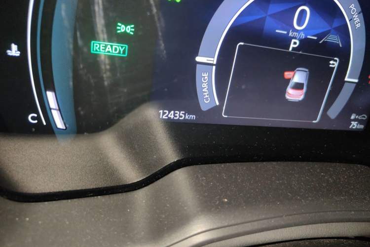 Used Toyota Corolla 2024 1.8L Smart Electric Hybrid Dual-Engine Elite Edition Odometer Close Up