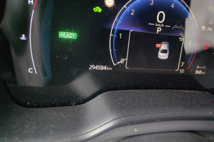 Used Toyota Corolla 2024 1.8L Smart Electric Hybrid Dual-Engine Elite Edition Odometer Close Up
