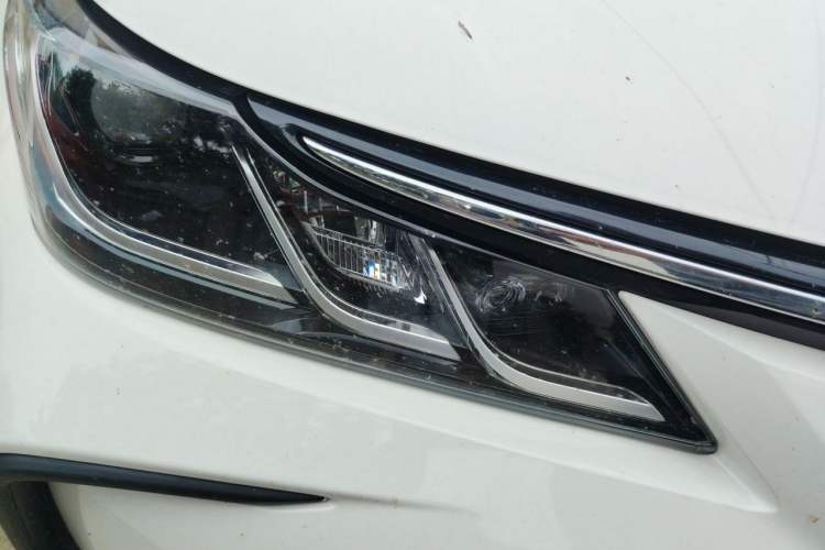 Used Toyota Corolla 2024 1.8L Smart Electric Hybrid Dual-Engine Elite Edition Right Front Headlight