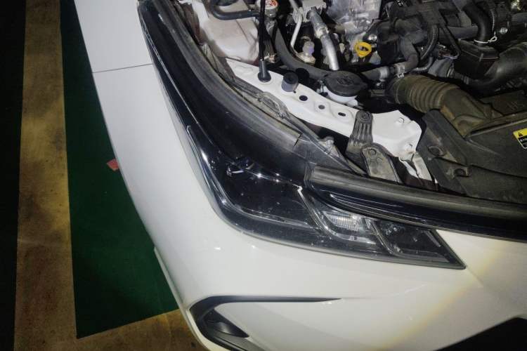 Used Toyota Corolla 2024 1.8L Smart Electric Hybrid Dual-Engine Elite Edition Right Front Headlight