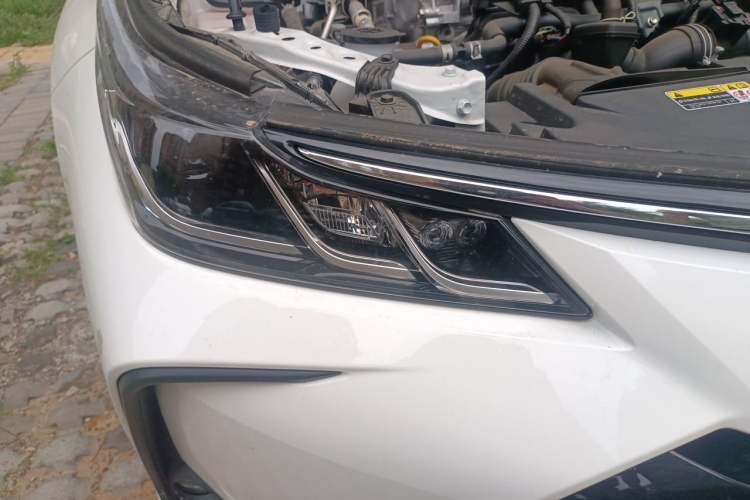 Used Toyota Corolla 2024 1.8L Smart Electric Hybrid Dual-Engine Elite Edition Right Front Headlight