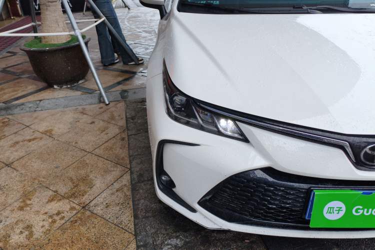 Used Toyota Corolla 2024 1.8L Smart Electric Hybrid Dual-Engine Elite Edition Right Front Headlight