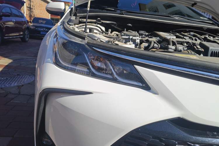 Used Toyota Corolla 2024 1.8L Smart Electric Hybrid Dual-Engine Elite Edition Right Front Headlight