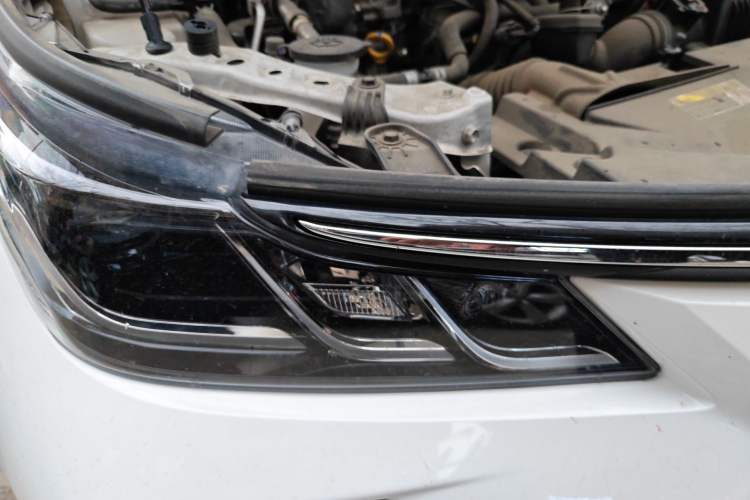 Used Toyota Corolla 2024 1.8L Smart Electric Hybrid Dual-Engine Elite Edition Right Front Headlight