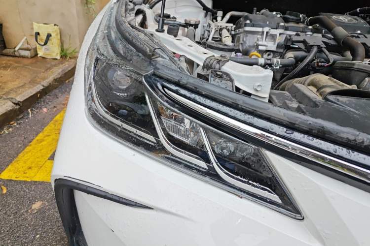 Used Toyota Corolla 2024 1.8L Smart Electric Hybrid Dual-Engine Elite Edition Right Front Headlight