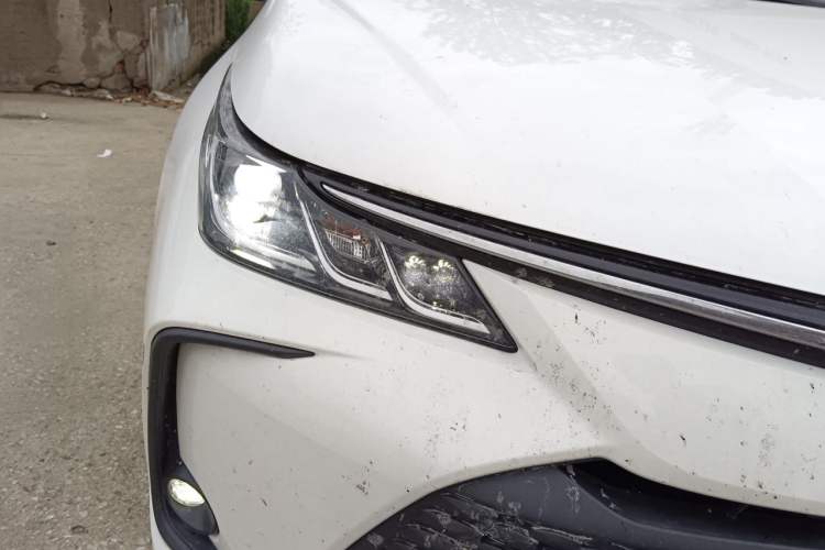 Used Toyota Corolla 2024 1.8L Smart Electric Hybrid Dual-Engine Pioneer Edition Right Front Headlight