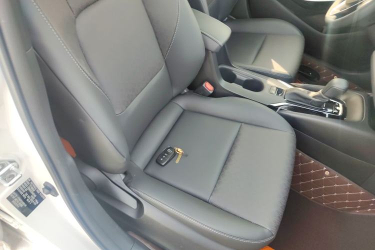 Used Toyota Corolla 2024 1.8L Smart Electric Hybrid Dual-Engine Elite Edition Right Front Seat