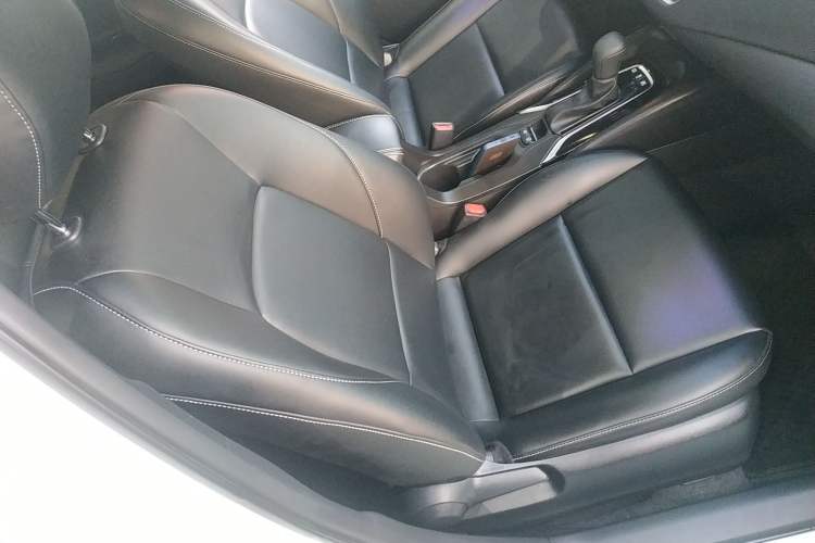 Used Toyota Corolla 2024 1.8L Smart Electric Hybrid Dual-Engine Pioneer Edition Right Front Seat