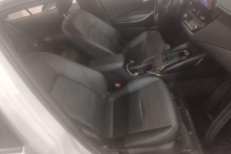 Used Toyota Corolla 2024 1.8L Smart Electric Hybrid Dual-Engine Elite Edition Right Front Seat