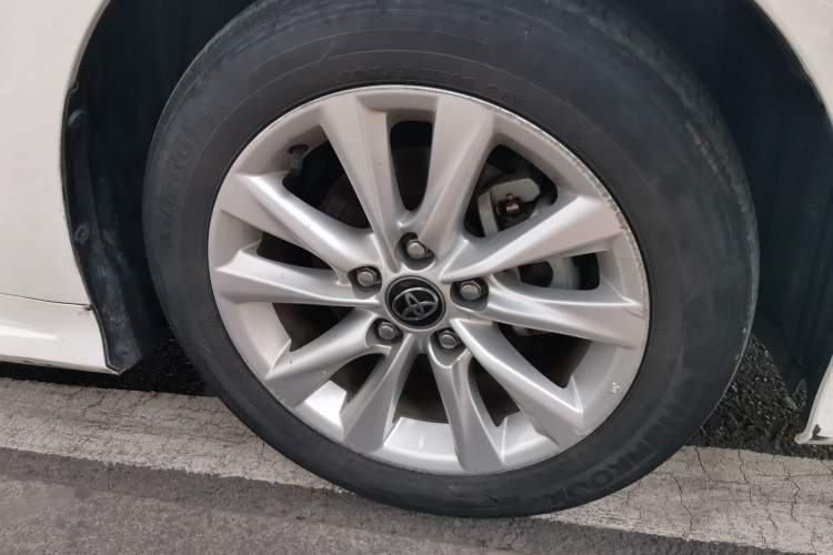 Used Toyota Corolla 2024 1.8L Smart Electric Hybrid Dual-Engine Elite Edition Right Front Wheel Hub