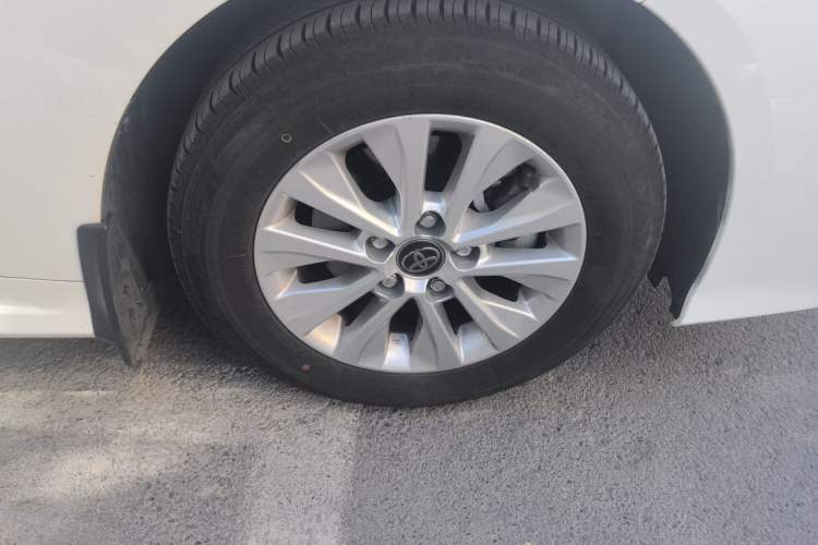 Used Toyota Corolla 2024 1.5L Pioneer Edition Right Front Wheel Hub