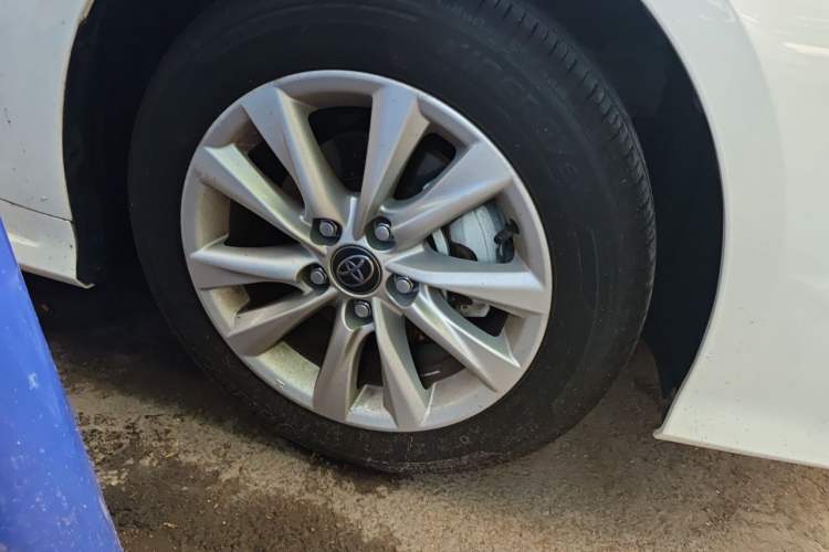 Used Toyota Corolla 2024 1.8L Smart Electric Hybrid Dual-Engine Elite Edition Right Front Wheel Hub