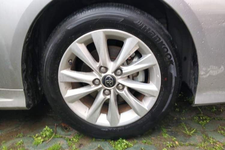 Used Toyota Corolla 2024 1.8L Smart Electric Hybrid Dual-Engine Elite Edition Right Front Wheel Hub