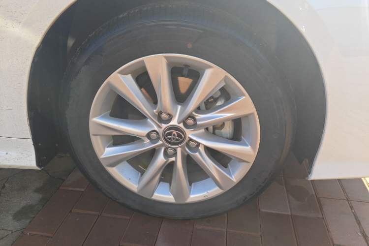Used Toyota Corolla 2024 1.8L Smart Electric Hybrid Dual-Engine Elite Edition Right Front Wheel Hub