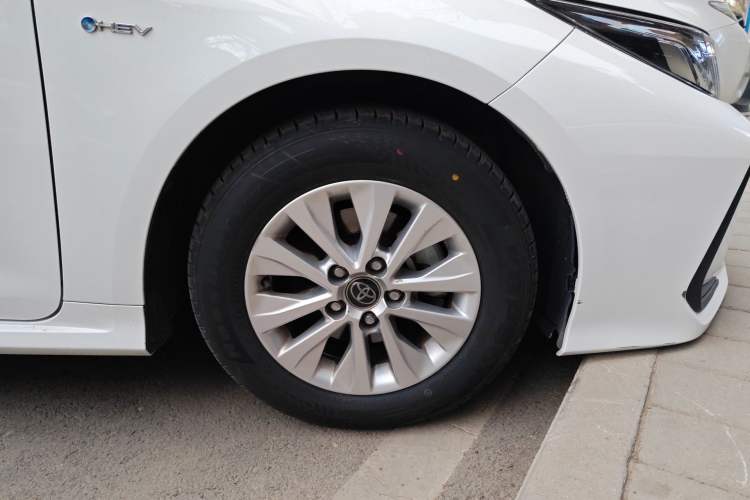 Used Toyota Corolla 2024 1.8L Smart Electric Hybrid Dual-Engine Elite Edition Right Front Wheel Hub