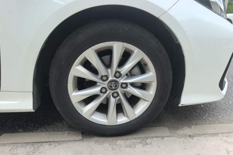 Used Toyota Corolla 2024 1.8L Smart Electric Hybrid Dual-Engine Elite Edition Right Front Wheel Hub