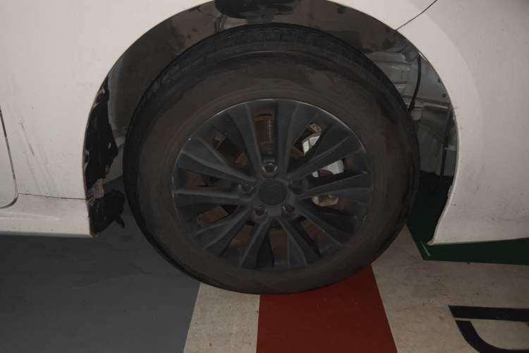 Used Toyota Corolla 2024 1.8L Smart Electric Hybrid Dual-Engine Pioneer Edition Right Front Wheel Hub