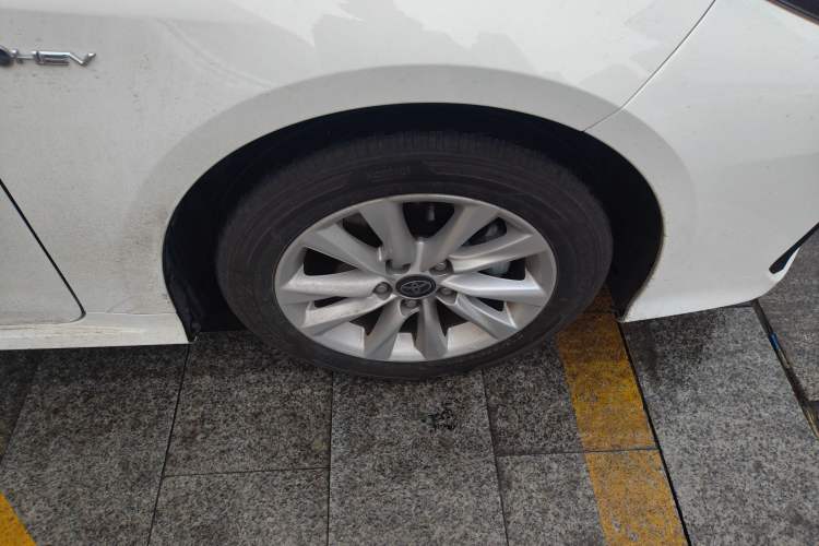 Used Toyota Corolla 2024 1.8L Smart Electric Hybrid Dual-Engine Elite Edition Right Front Wheel Hub