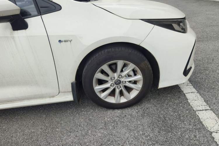 Used Toyota Corolla 2024 1.8L Smart Electric Hybrid Dual-Engine Elite Edition Right Front Wheel Hub