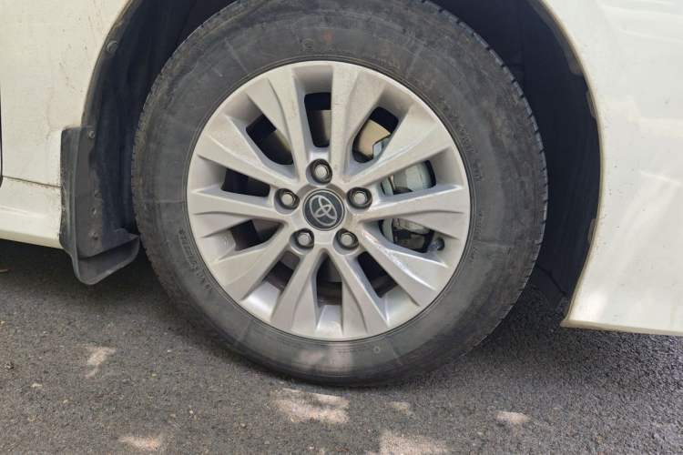 Used Toyota Corolla 2024 1.8L Smart Electric Hybrid Dual-Engine Pioneer Edition Right Front Wheel Hub