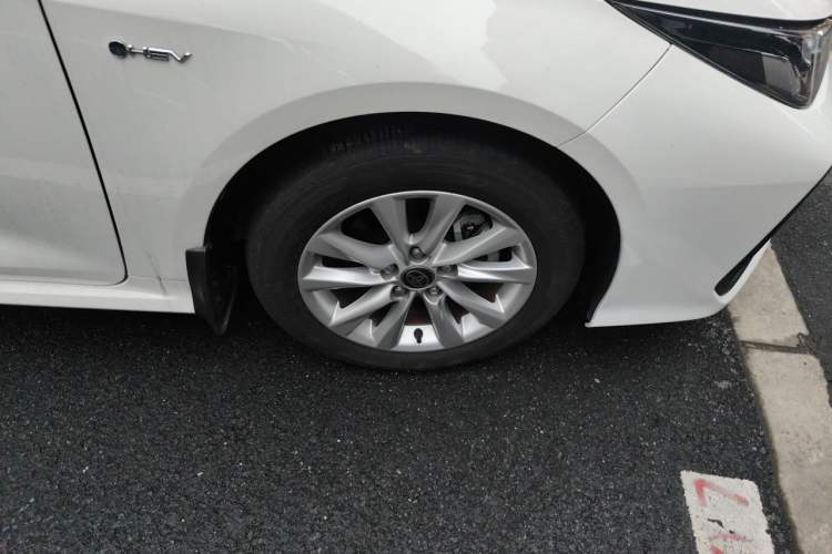 Used Toyota Corolla 2024 1.8L Smart Electric Hybrid Dual-Engine Elite Edition Right Front Wheel Hub