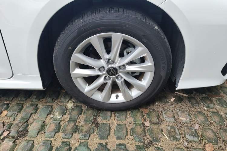 Used Toyota Corolla 2024 1.8L Smart Electric Hybrid Dual-Engine Elite Edition Right Front Wheel Hub