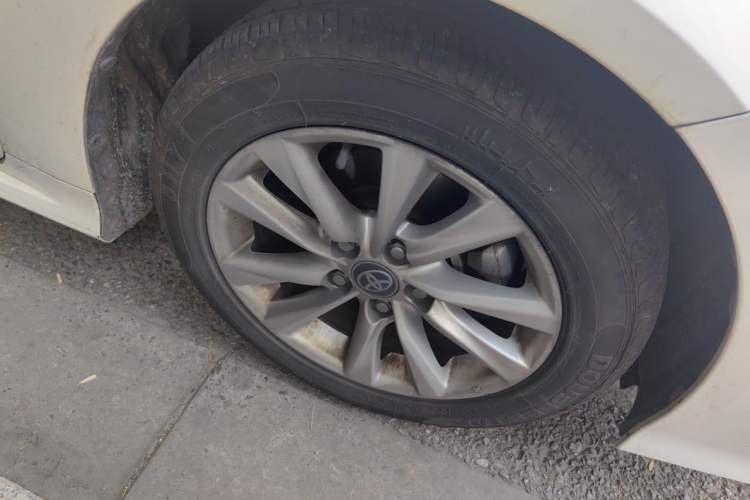 Used Toyota Corolla 2024 1.8L Smart Electric Hybrid Dual-Engine Elite Edition Right Front Wheel Hub