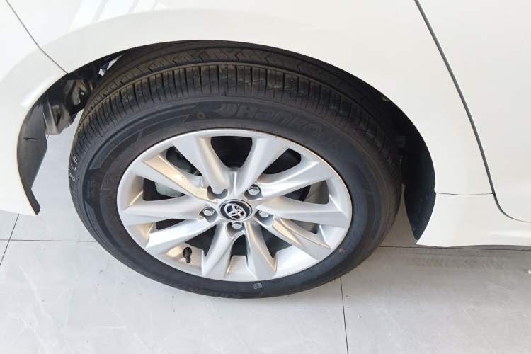 Used Toyota Corolla 2024 1.2T Elite Edition Right Rear Wheel Hub