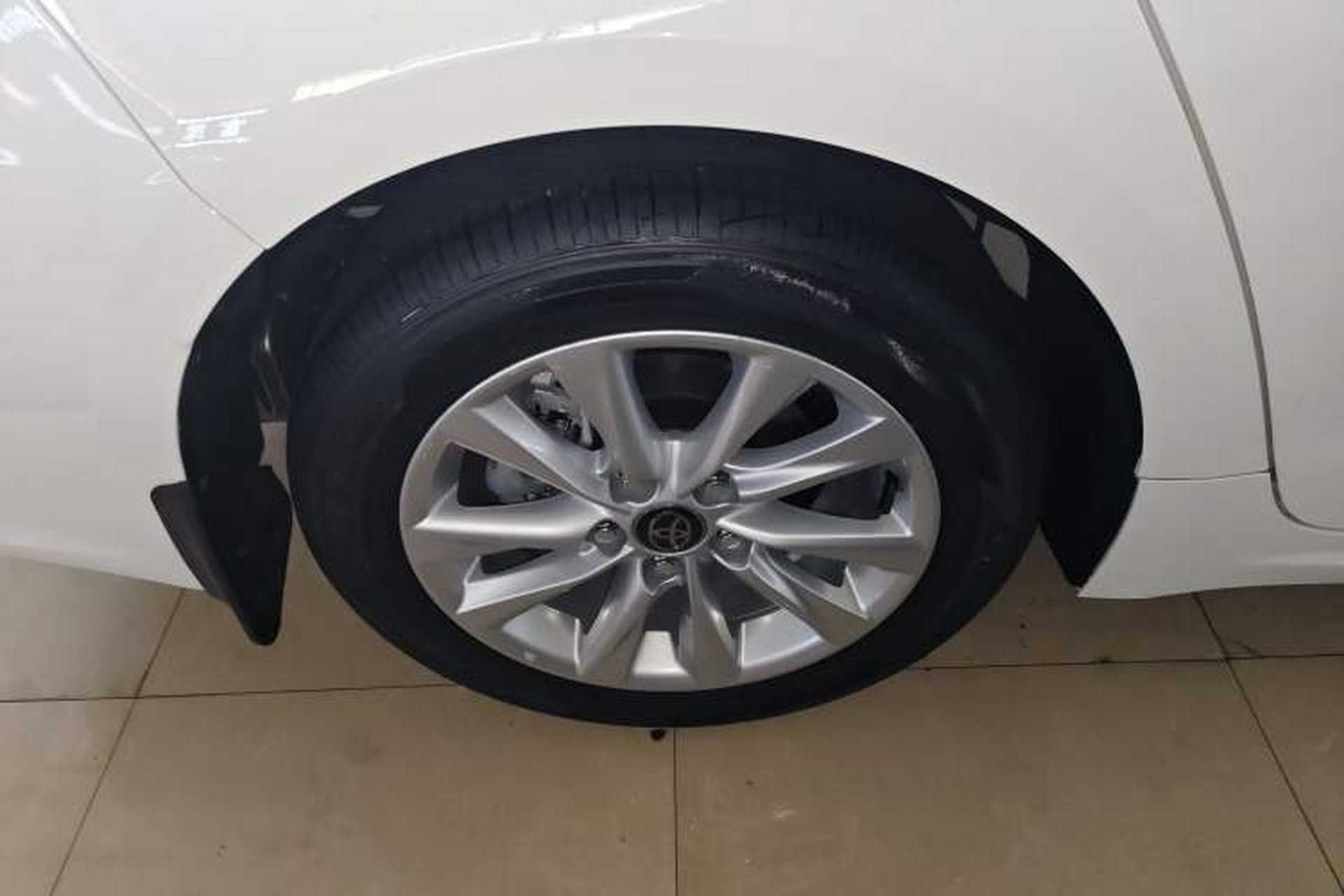Used Toyota Corolla 2024 1.8L Smart Electric Hybrid Dual-Engine Elite Edition Right Rear Wheel Hub