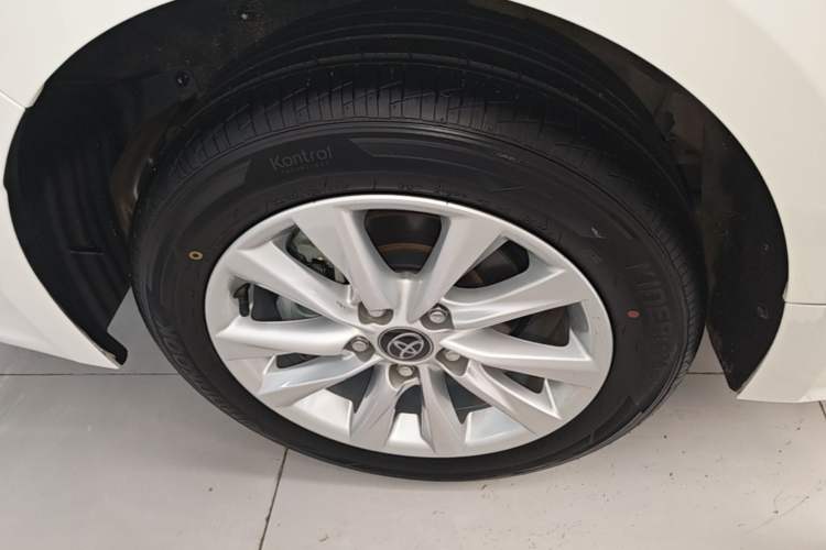 Used Toyota Corolla 2024 1.2T Elite Edition Right Rear Wheel Hub