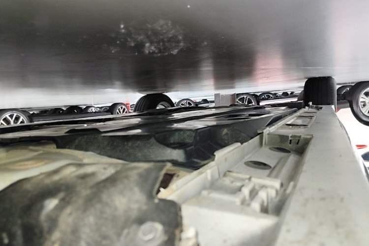 Used Toyota Corolla 2024 1.8L Smart Electric Hybrid Dual-Engine Elite Edition Right Side Sill