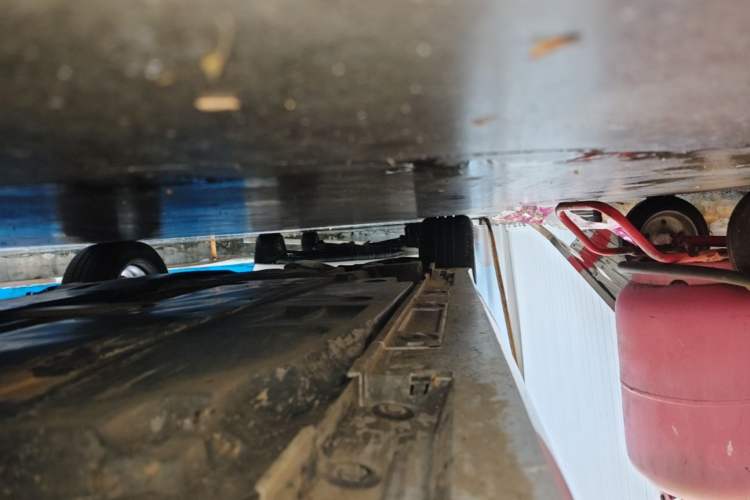 Used Toyota Corolla 2024 1.8L Smart Electric Hybrid Dual-Engine Elite Edition Right Side Sill