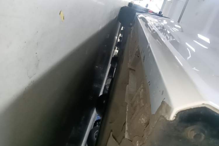 Used Toyota Corolla 2024 1.8L Smart Electric Hybrid Dual-Engine Elite Edition Right Side Sill