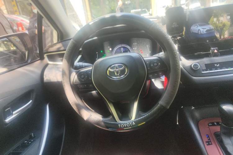 Used Toyota Corolla 2024 1.8L Smart Electric Hybrid Dual-Engine Pioneer Edition Steering Wheel