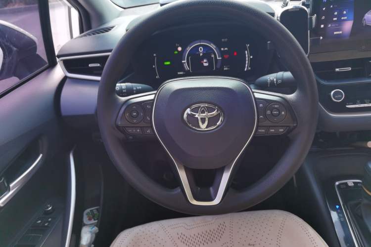 Used Toyota Corolla 2024 1.8L Smart Electric Hybrid Dual-Engine Elite Edition Steering Wheel