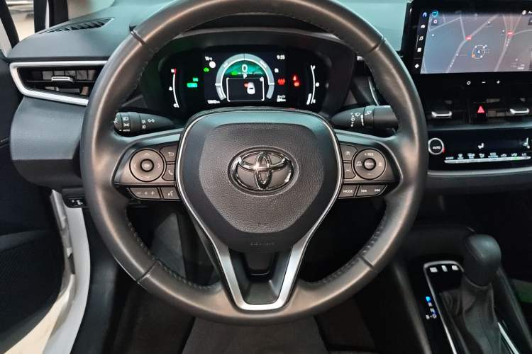 Used Toyota Corolla 2024 1.8L Smart Electric Hybrid Dual-Engine Elite Edition Steering Wheel