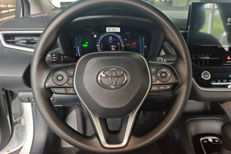 Used Toyota Corolla 2024 1.8L Smart Electric Hybrid Dual-Engine Pioneer Edition Steering Wheel