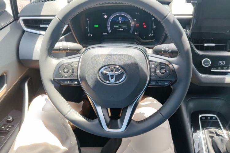 Used Toyota Corolla 2024 1.8L Smart Electric Hybrid Dual-Engine Elite Edition Steering Wheel