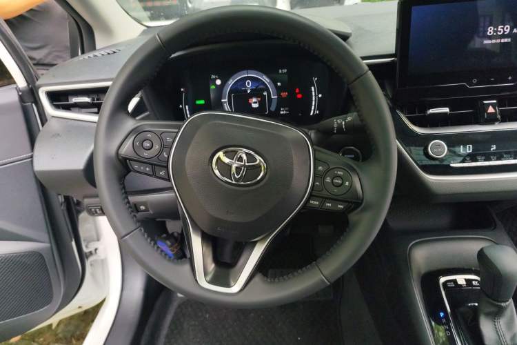 Used Toyota Corolla 2024 1.8L Smart Electric Hybrid Dual-Engine Elite Edition Steering Wheel
