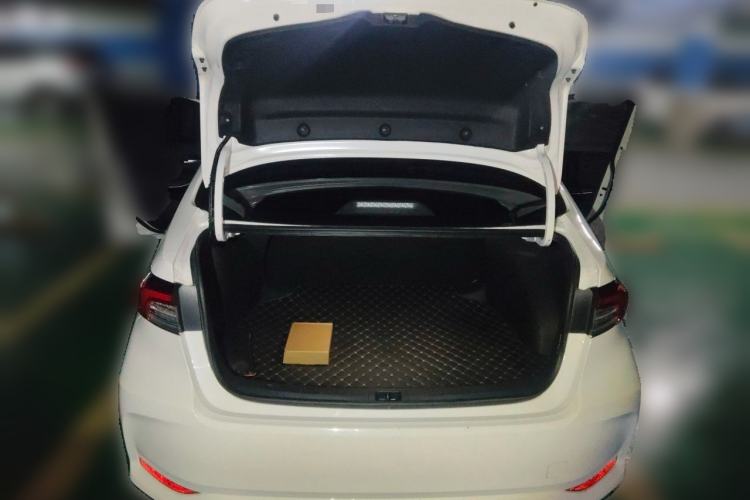 Used Toyota Corolla 2024 1.8L Smart Electric Hybrid Dual-Engine Elite Edition Trunk