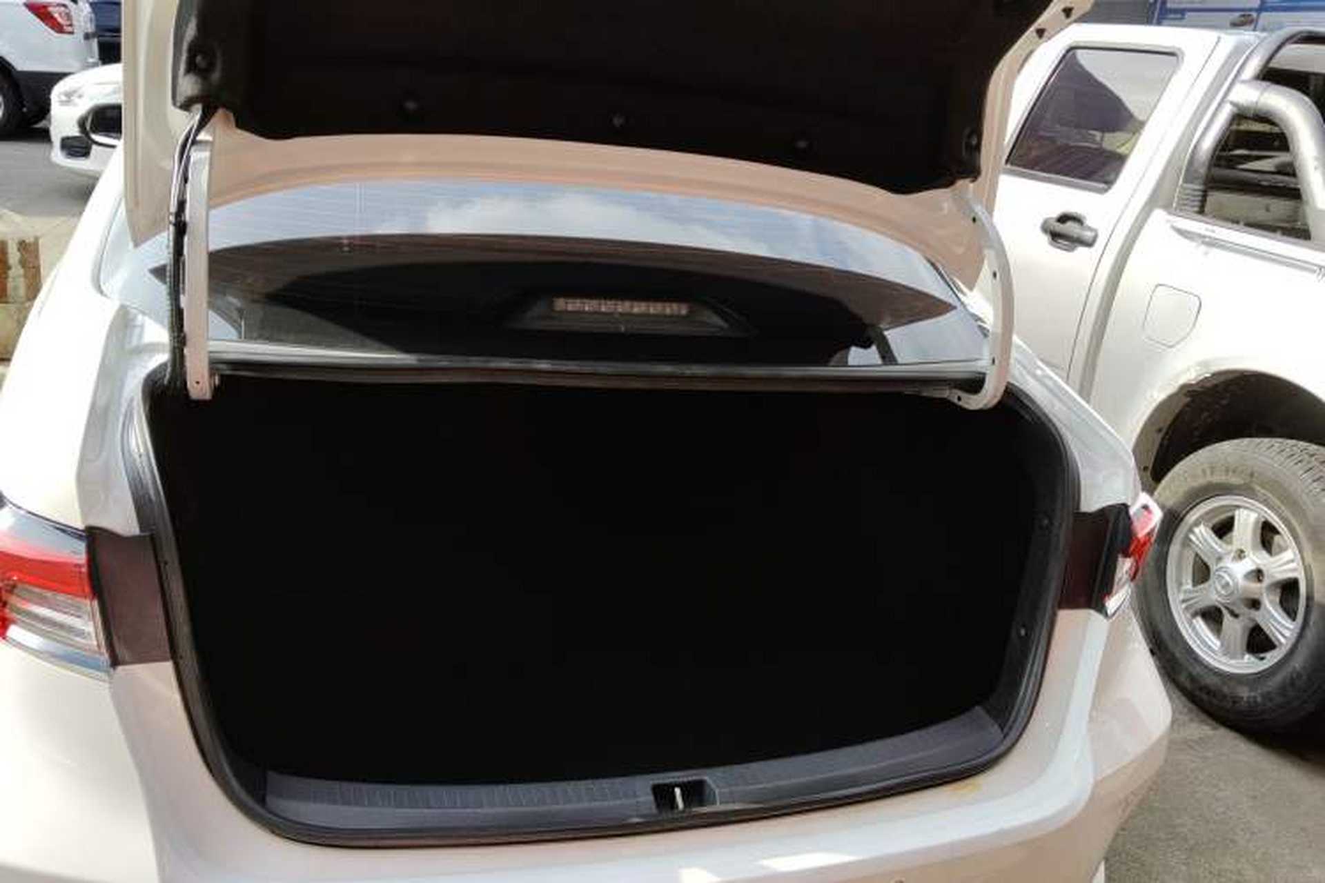 Used Toyota Corolla 2024 1.8L Smart Electric Hybrid Dual-Engine Elite Edition Trunk