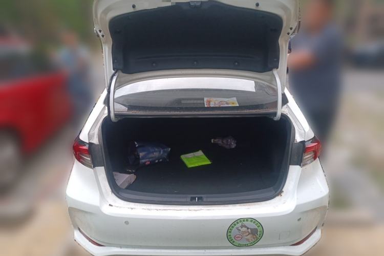 Used Toyota Corolla 2024 1.8L Smart Electric Hybrid Dual-Engine Elite Edition Trunk