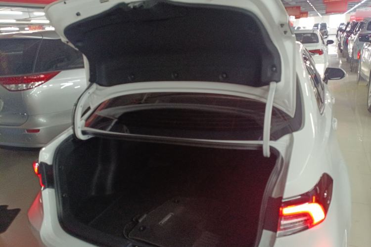 Used Toyota Corolla 2024 1.8L Smart Electric Hybrid Dual-Engine Elite Edition Trunk