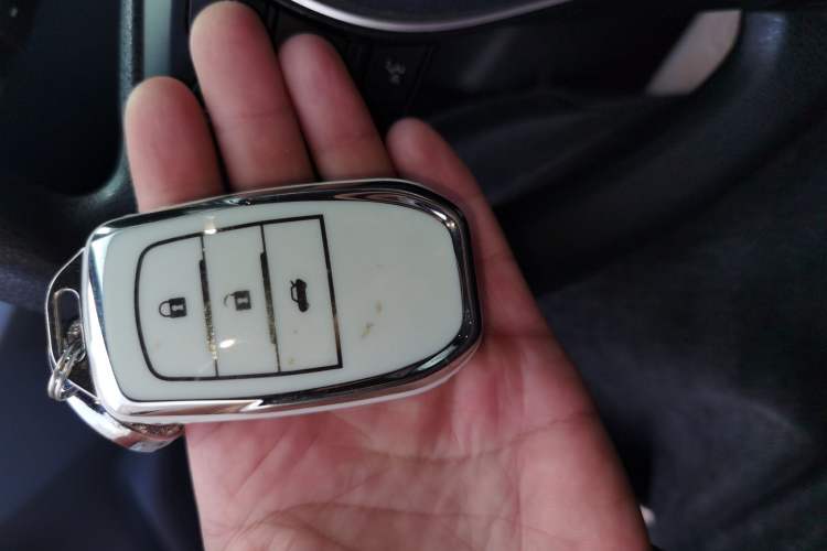 Used Toyota Corolla 2024 1.8L Smart Electric Hybrid Dual-Engine Elite Edition Vehicle Key