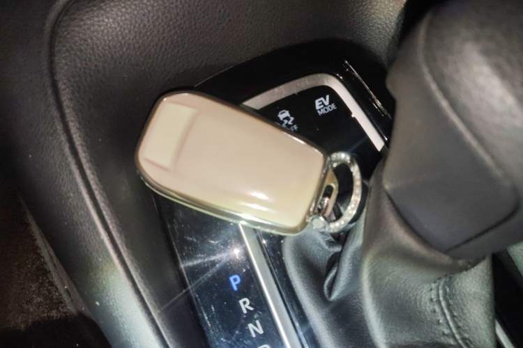 Used Toyota Corolla 2024 1.8L Smart Electric Hybrid Dual-Engine Elite Edition Vehicle Key