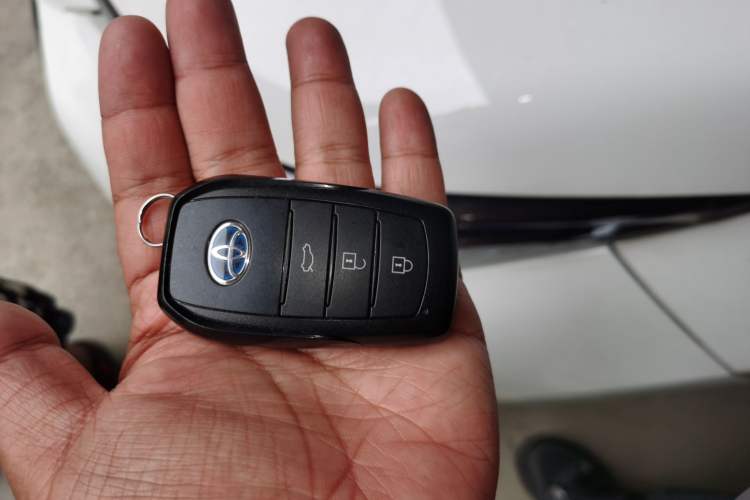 Used Toyota Corolla 2024 1.8L Smart Electric Hybrid Dual-Engine Pioneer Edition Vehicle Key