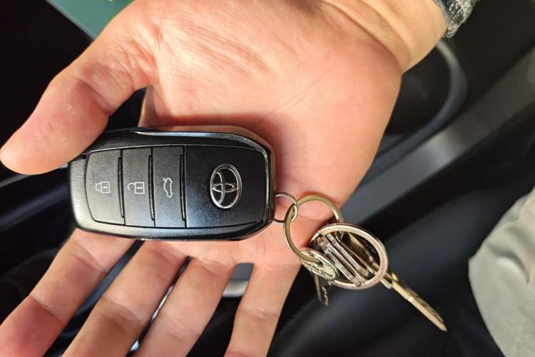 Used Toyota Corolla 2024 1.8L Smart Electric Hybrid Dual-Engine Elite Edition Vehicle Key